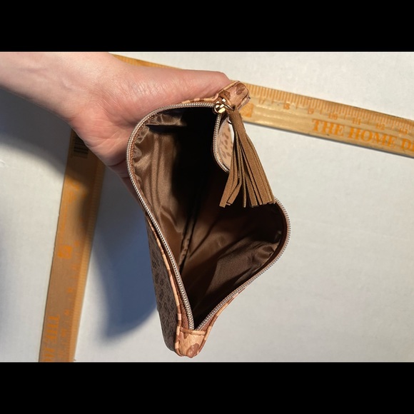 Ipsy makeup bag - Picture 3 of 3